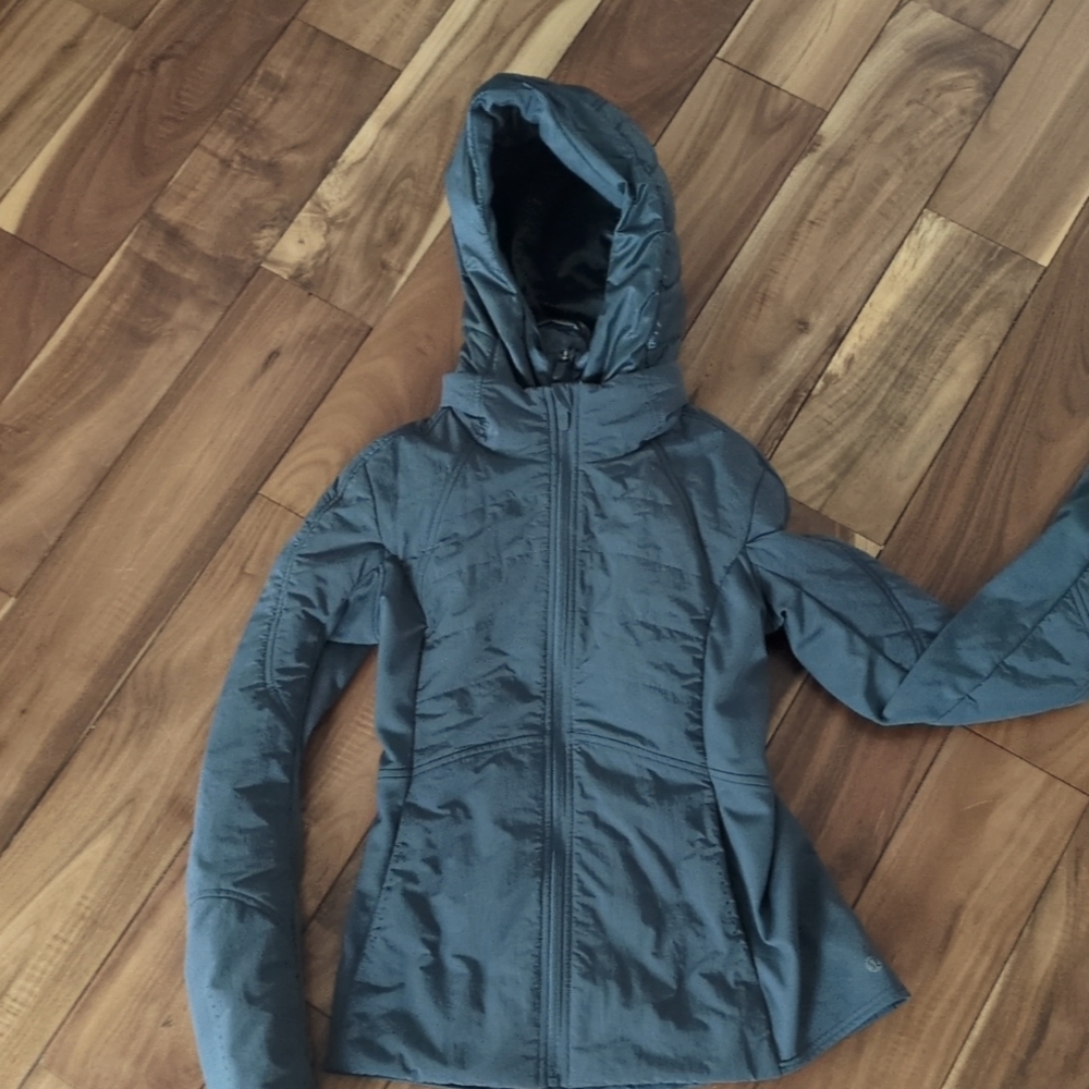 NWOT another mile Lululemon jacket